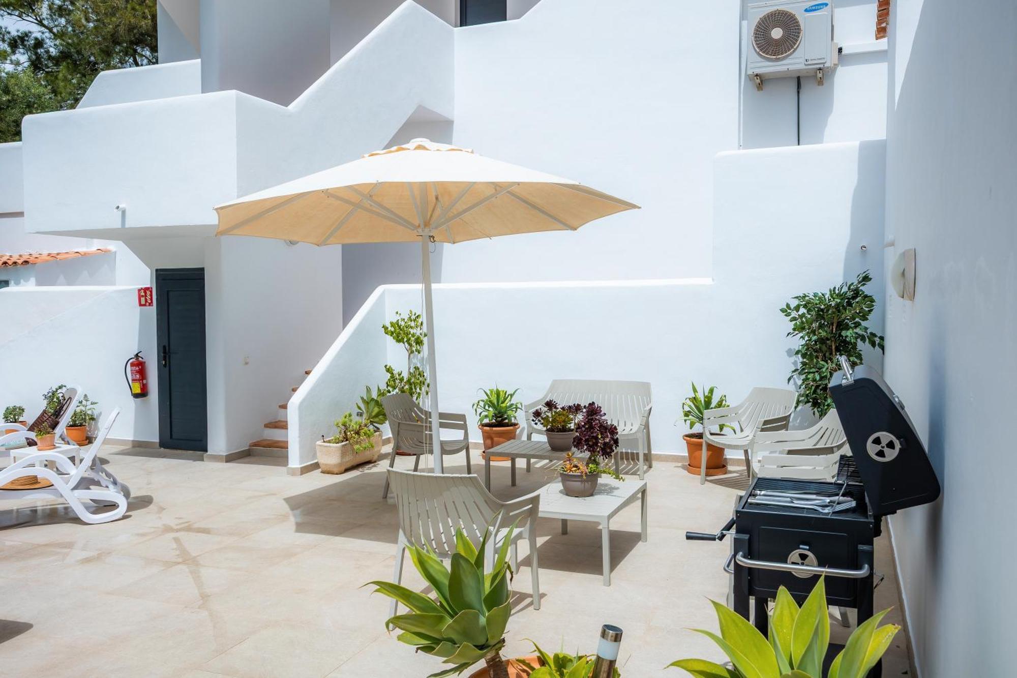 White Suites กาลาดอร์ ภายนอก รูปภาพ